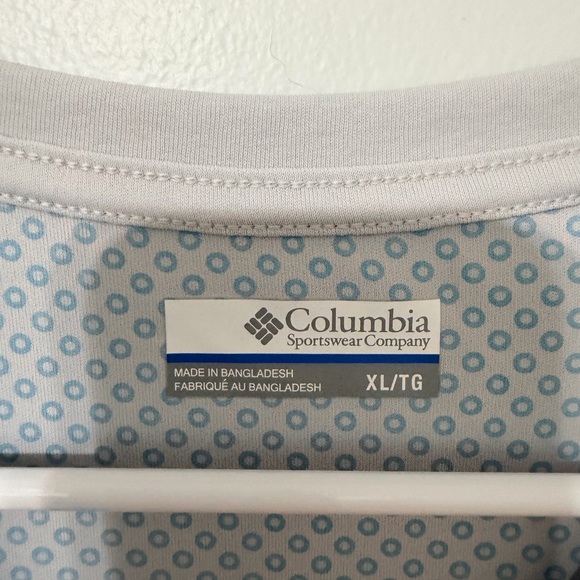 Columbia Women's Light Gray Short Sleeve Tee - Picture 3 of 4